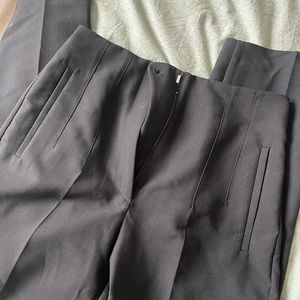 MEDIUM BLACK ZARA PLEATED TROUSERS